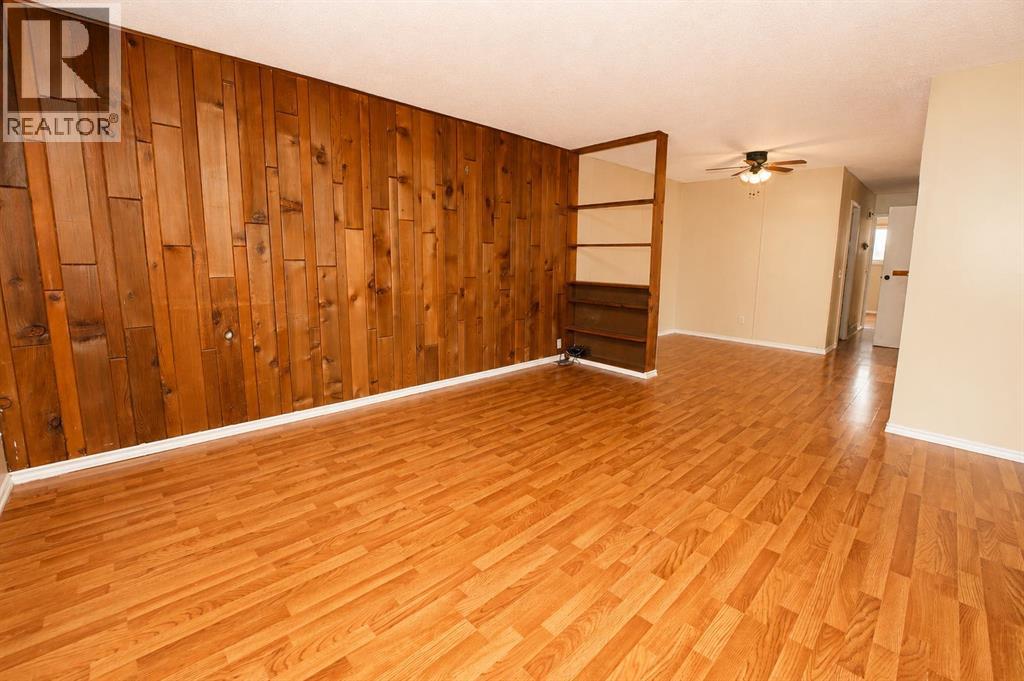 7 Dovercliffe Way SE - 12