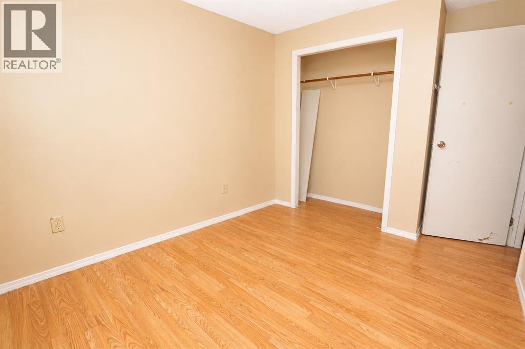 7 Dovercliffe Way SE - 26