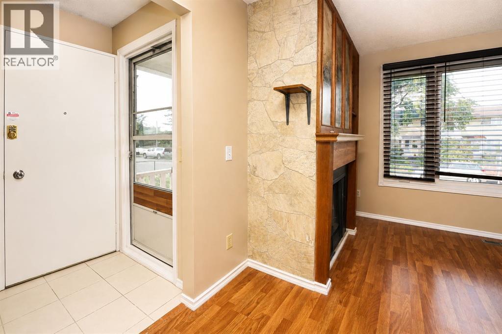 7 Dovercliffe Way SE - 6