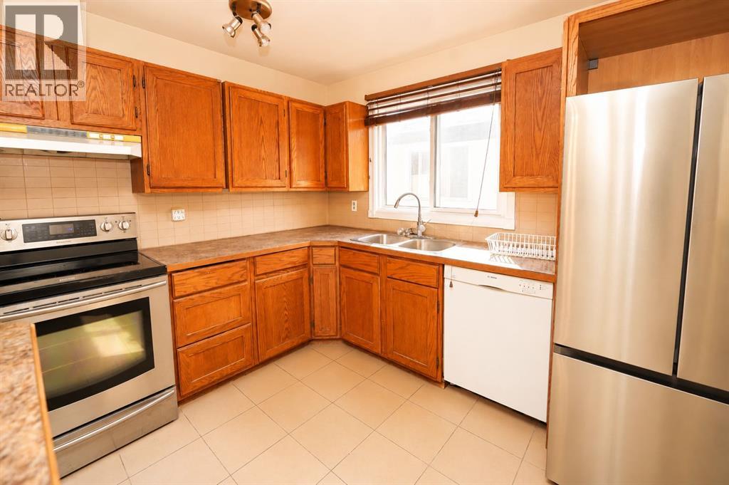 7 Dovercliffe Way SE - 14