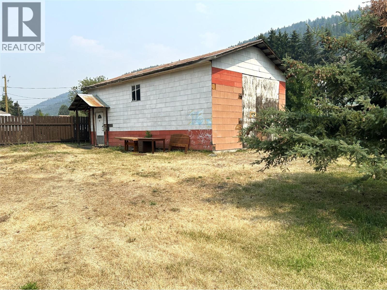 Property for sale at 176 Copper Avenue N