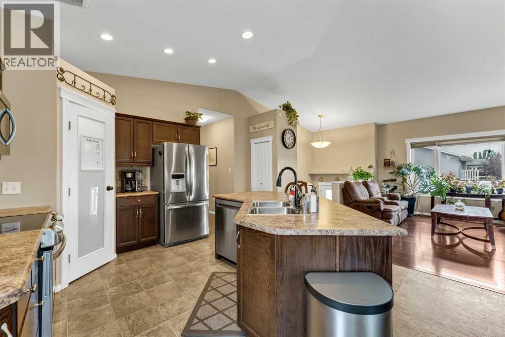 938 6 Street SE - 4