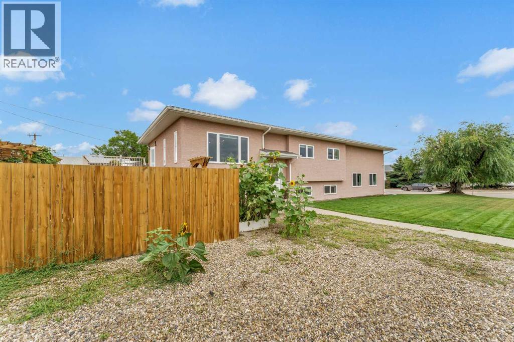 938 6 Street SE - 49