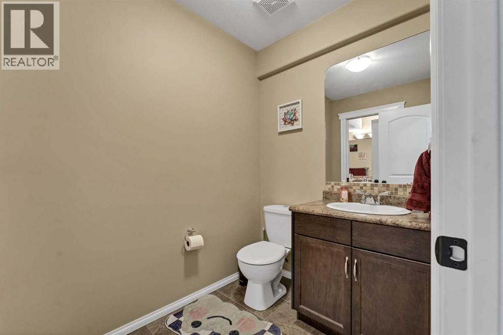 938 6 Street SE - Image 24