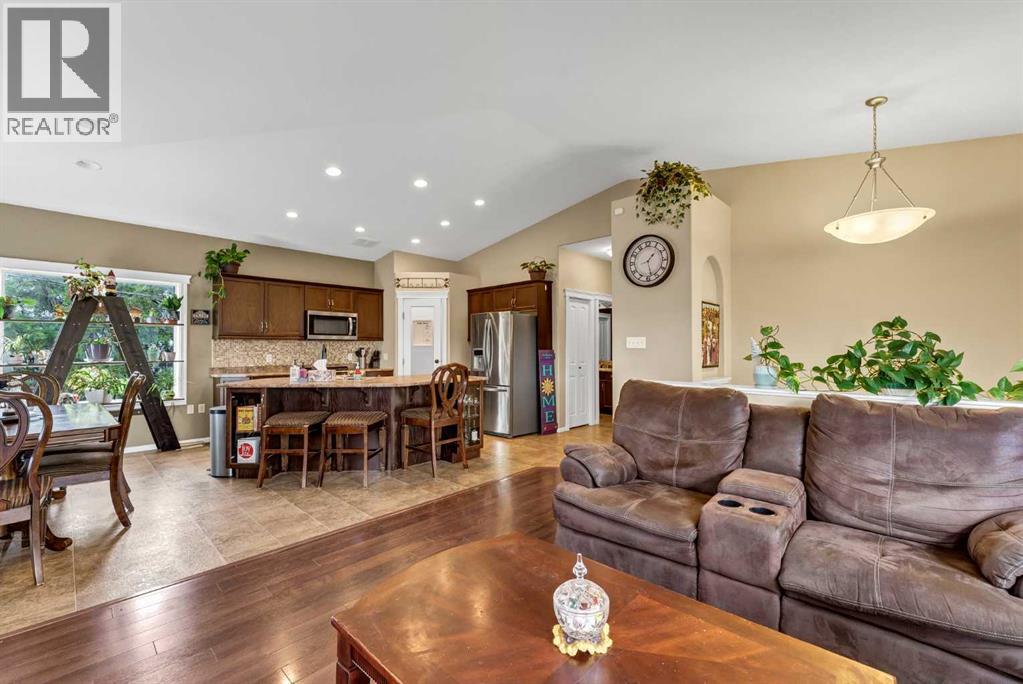 938 6 Street SE - Image 8