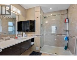 Primary Bedroom - 975 Huntleigh Crescent, Kamloops, BC V1S1G9 Photo 12