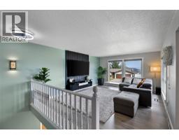 Bedroom - 975 Huntleigh Crescent, Kamloops, BC V1S1G9 Photo 10
