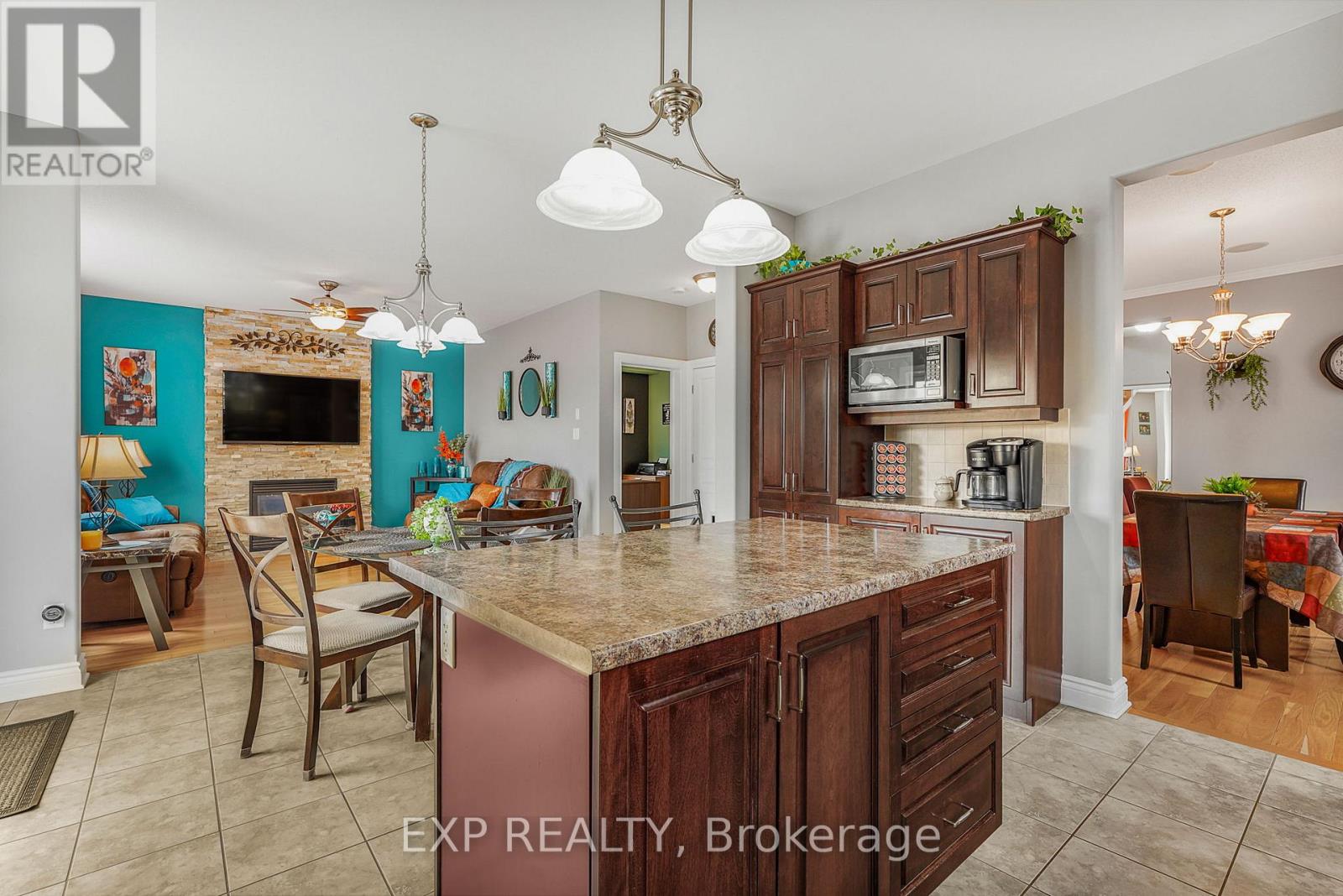 224 TOPAZE CRESCENT - Image 20