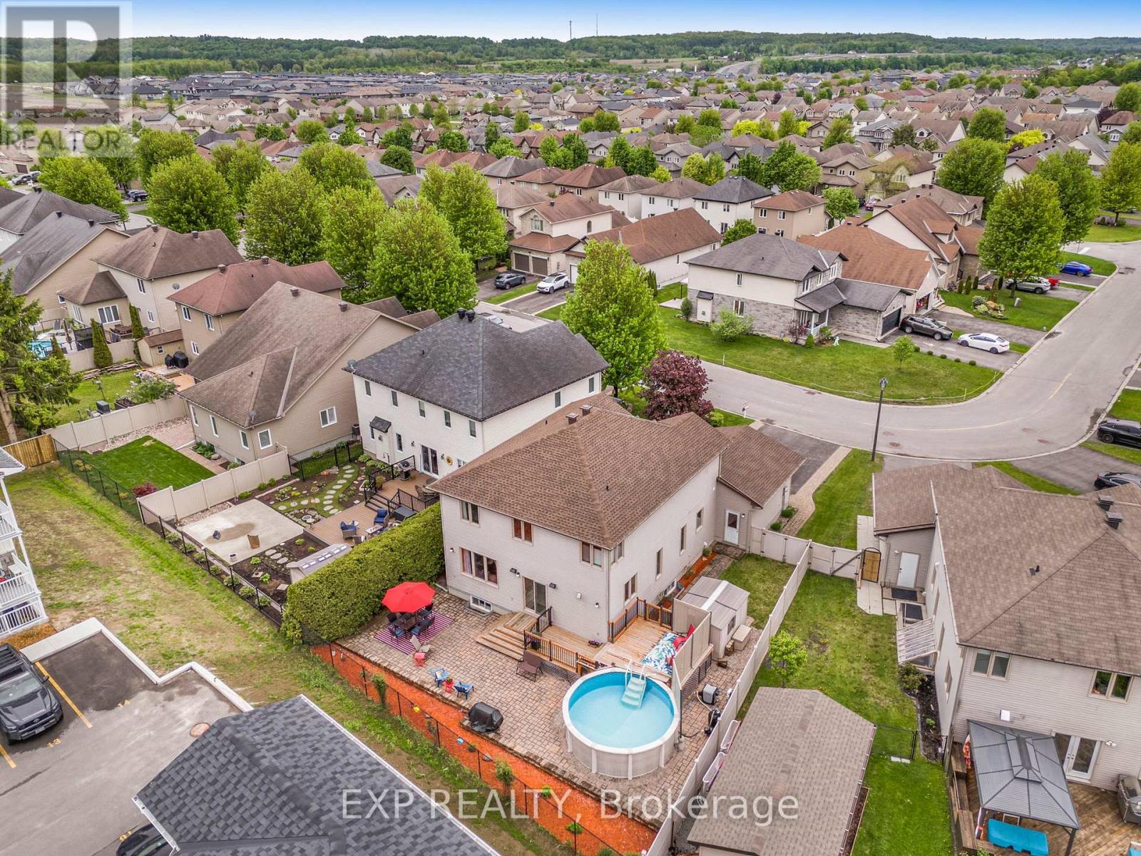 224 TOPAZE CRESCENT - 41