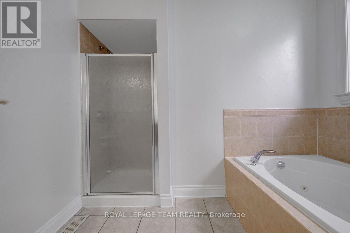 92 HARTSMERE DRIVE - Image 24