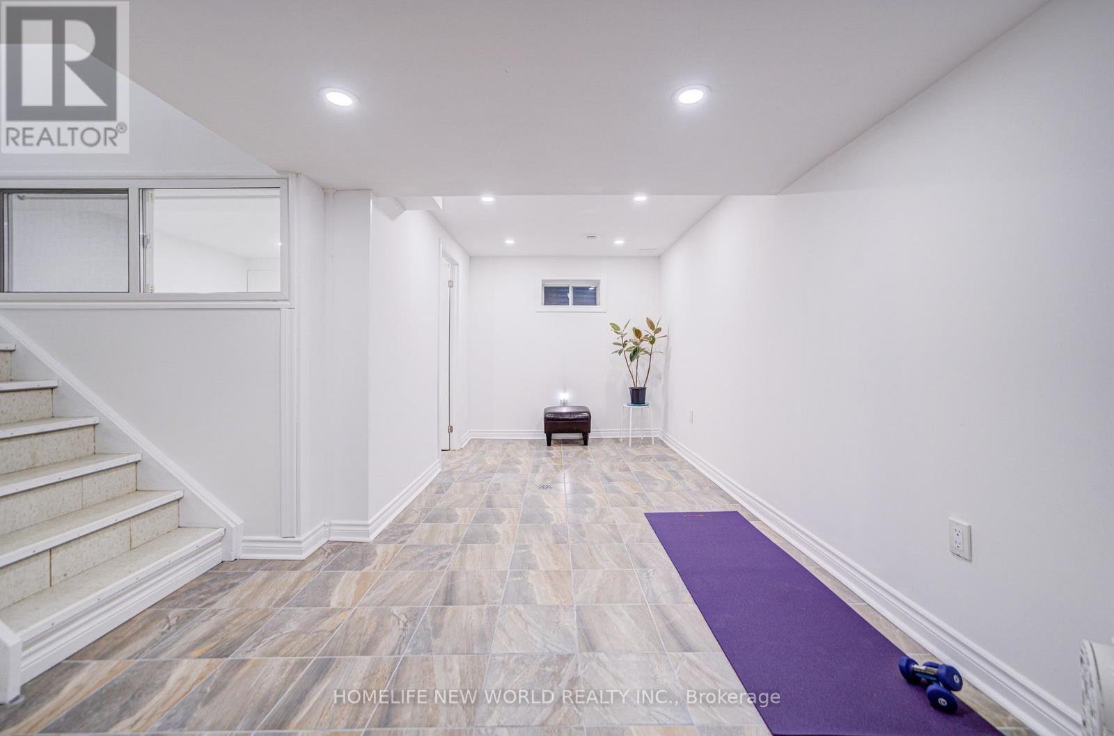 #39 44 CHESTER LE BOULEVARD - 32