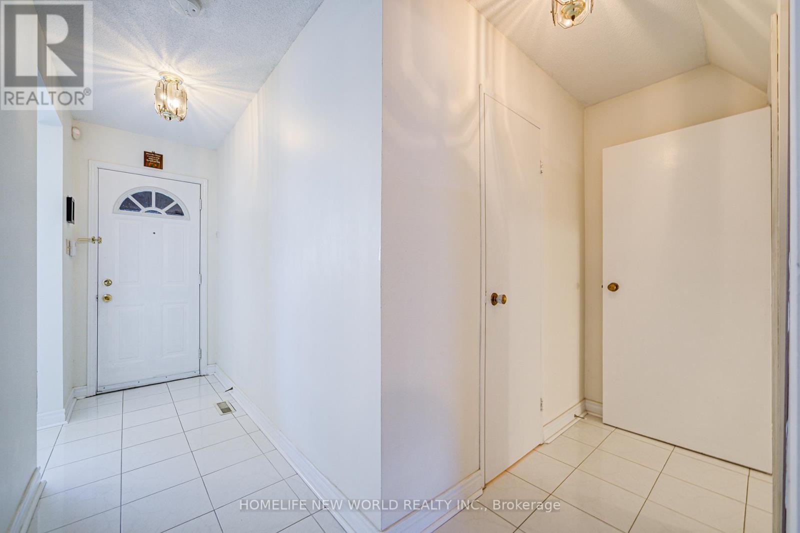 #39 44 CHESTER LE BOULEVARD - 4