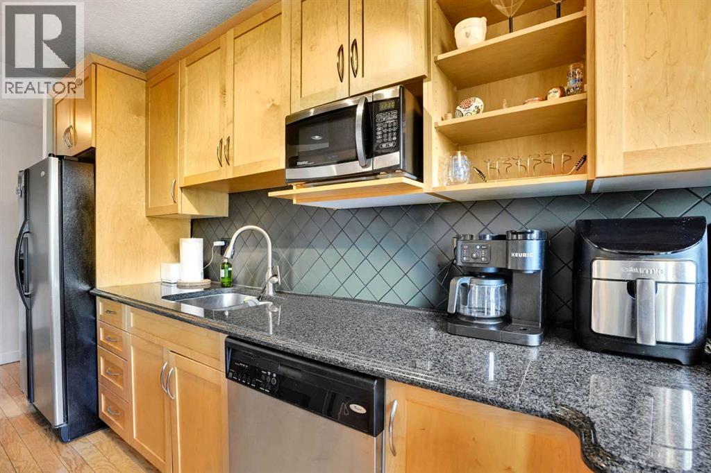 #302 1225 15 Avenue SW - 16