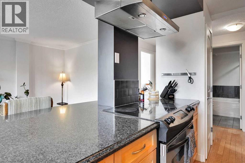 #302 1225 15 Avenue SW - 19