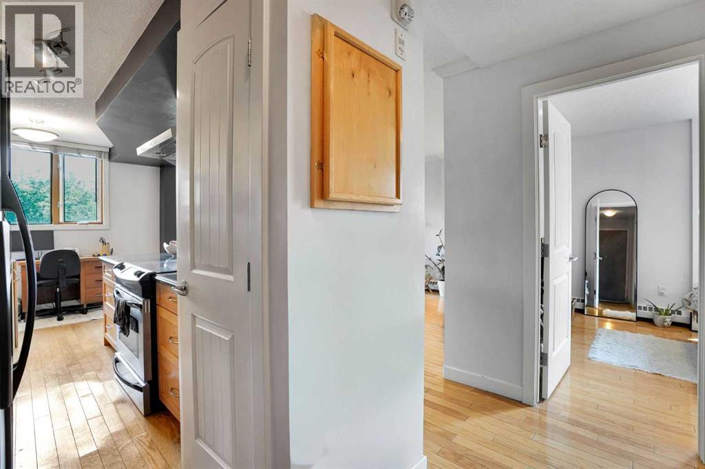 #302 1225 15 Avenue SW - 22