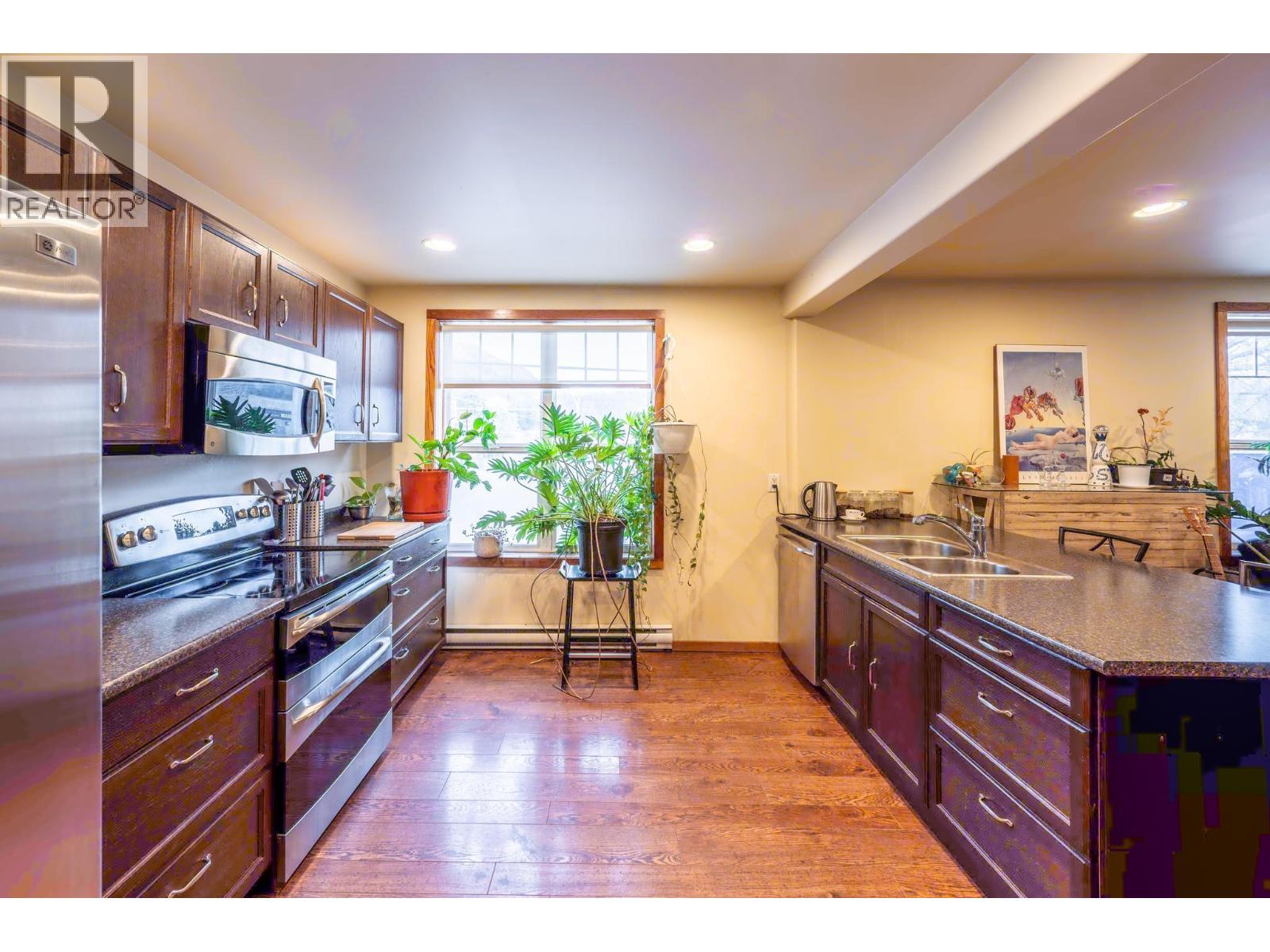  901 10TH  S Avenue, Golden - Image 1