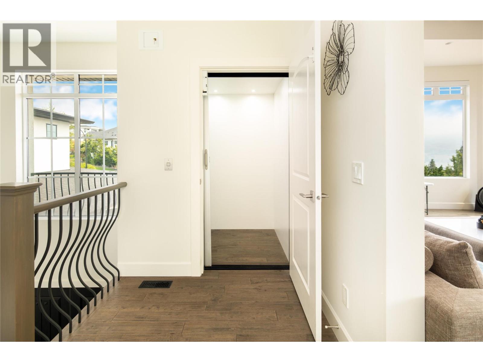  3351 Vineyard View Drive, West Kelowna