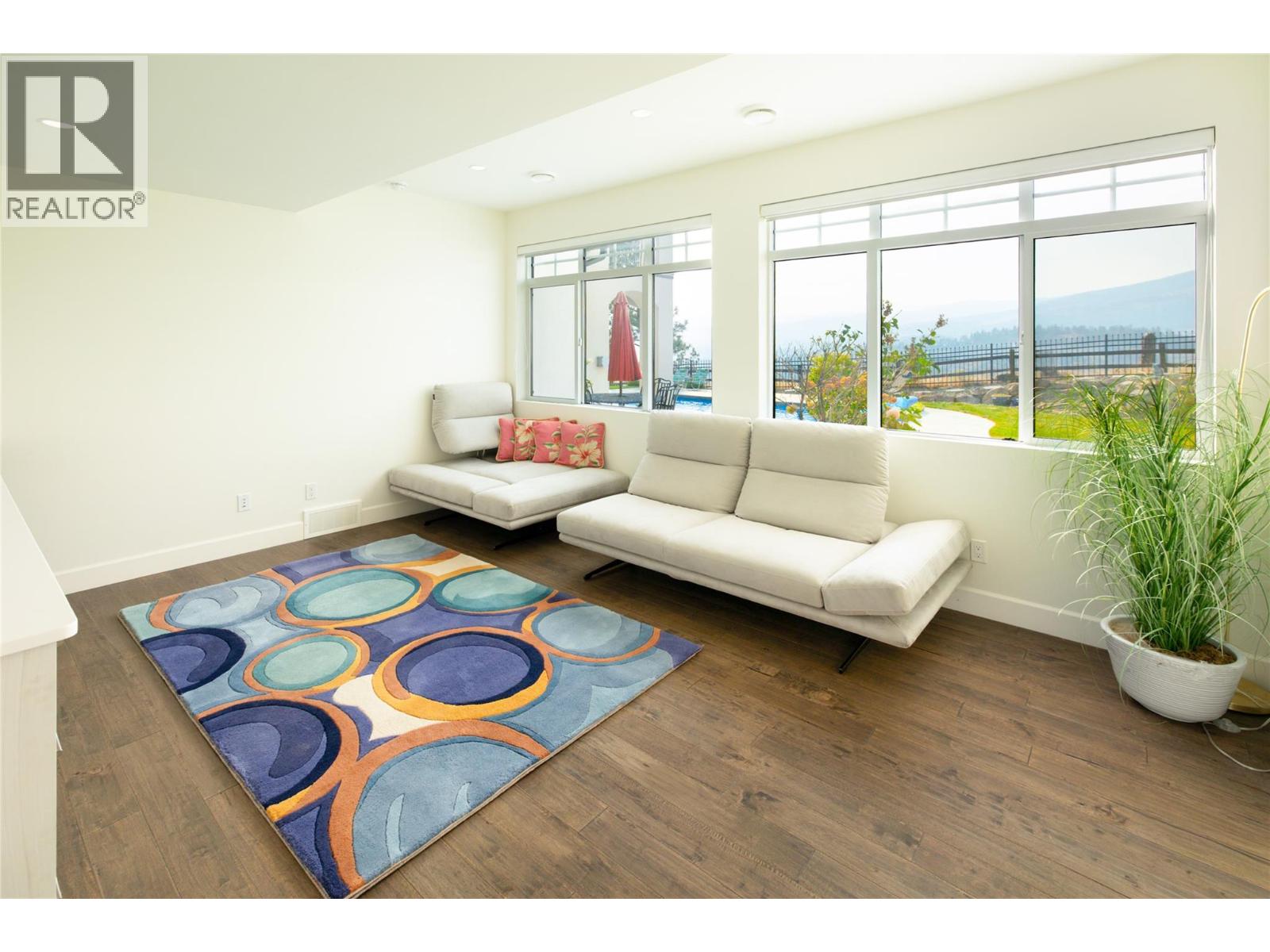  3351 Vineyard View Drive, West Kelowna