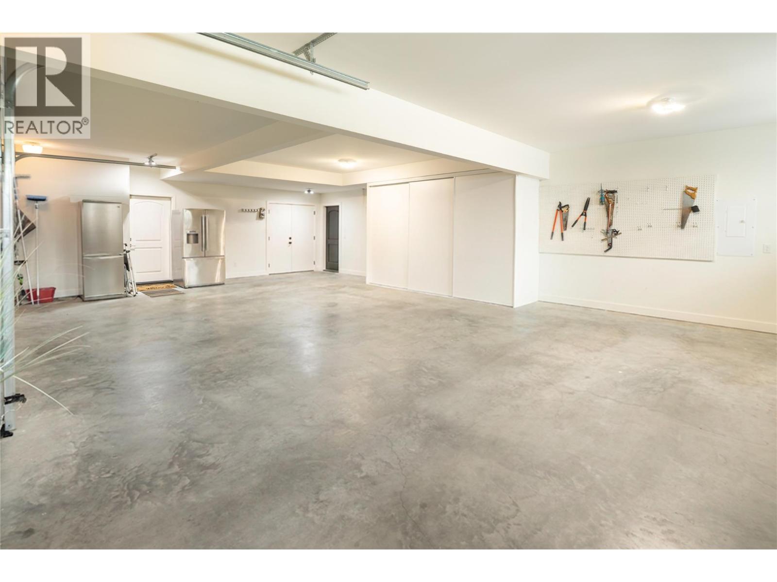  3351 Vineyard View Drive, West Kelowna