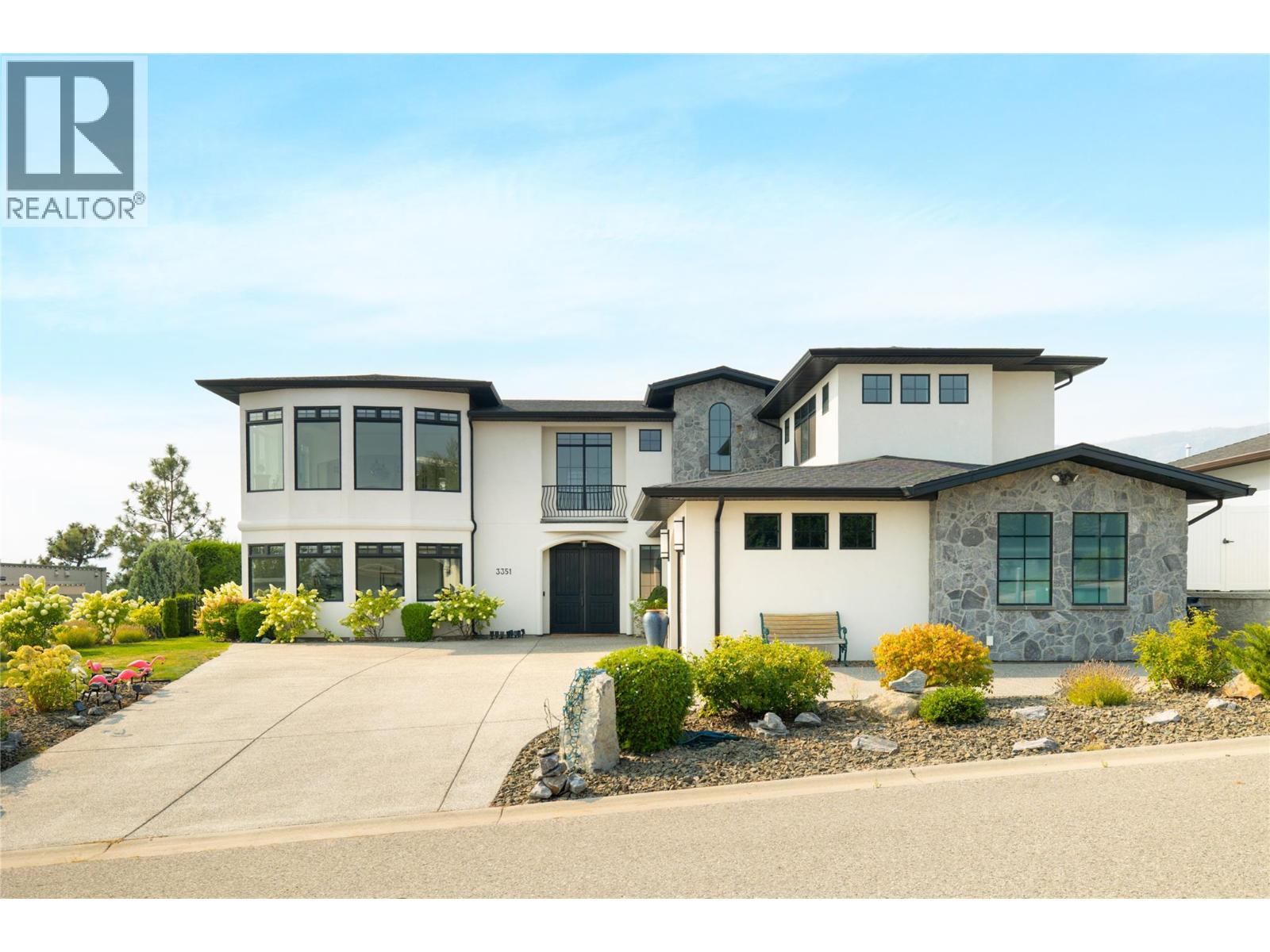  3351 Vineyard View Drive, West Kelowna