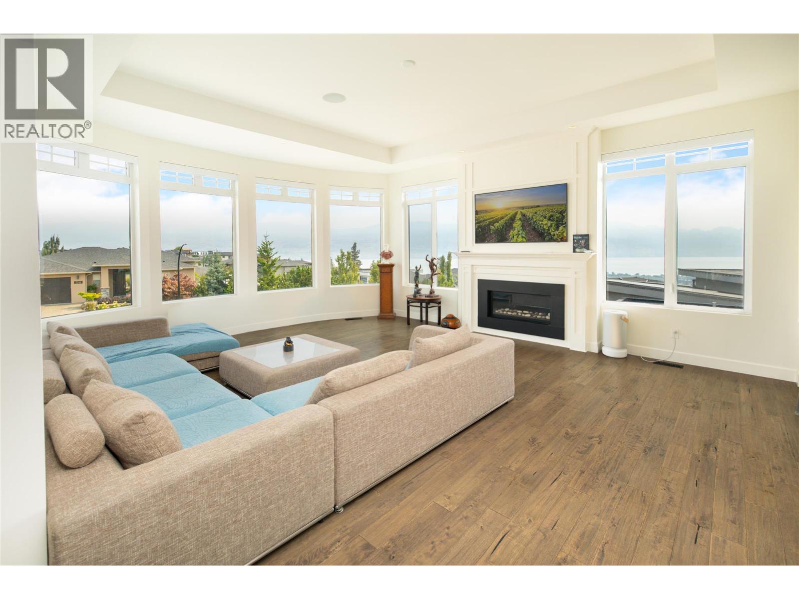  3351 Vineyard View Drive, West Kelowna