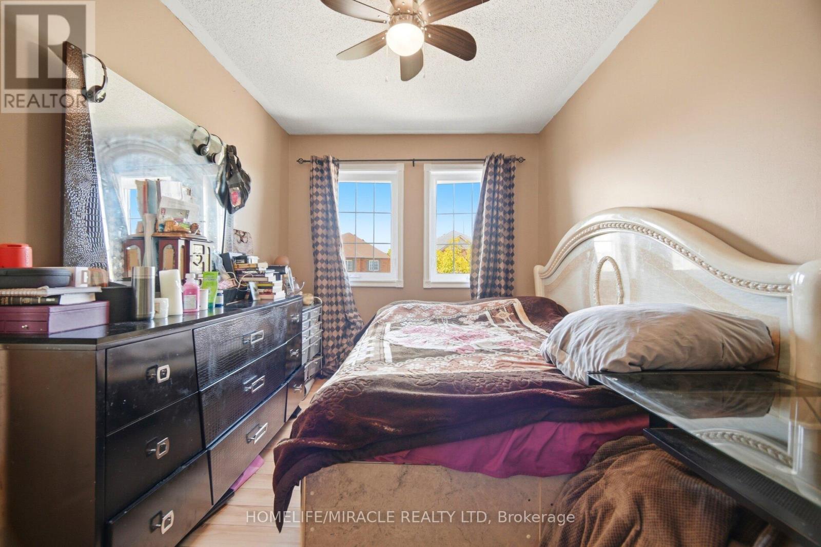 45 RIDGEFIELD COURT - 30