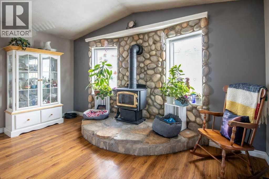 10, 33139 Range Road 55 - Image 34