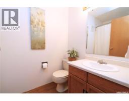 2 Spice Drive, Yorkton, SK S3N3W2 Photo 21