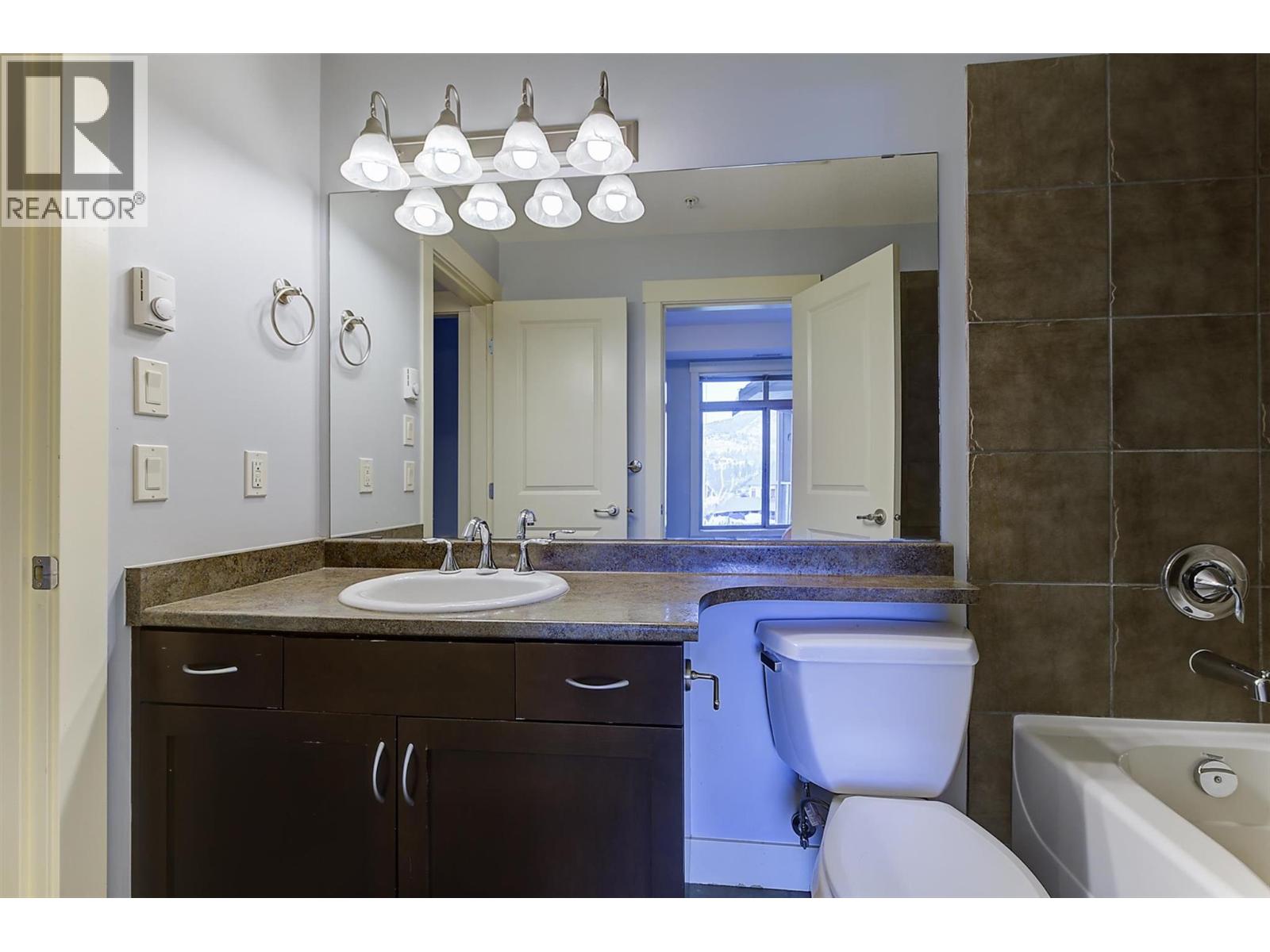 #313 3521 Carrington Road - 37