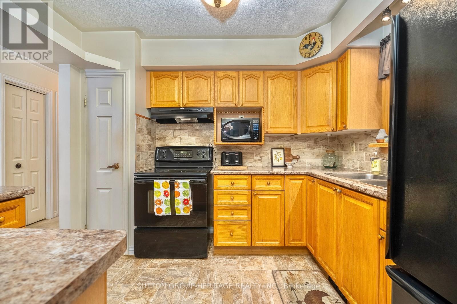 228 PIRATES GLEN DRIVE - 17