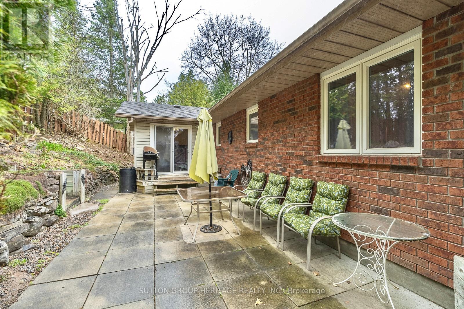 228 PIRATES GLEN DRIVE - Image 31