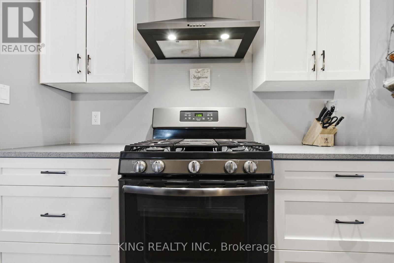 950 ELLROSE AVENUE - 14