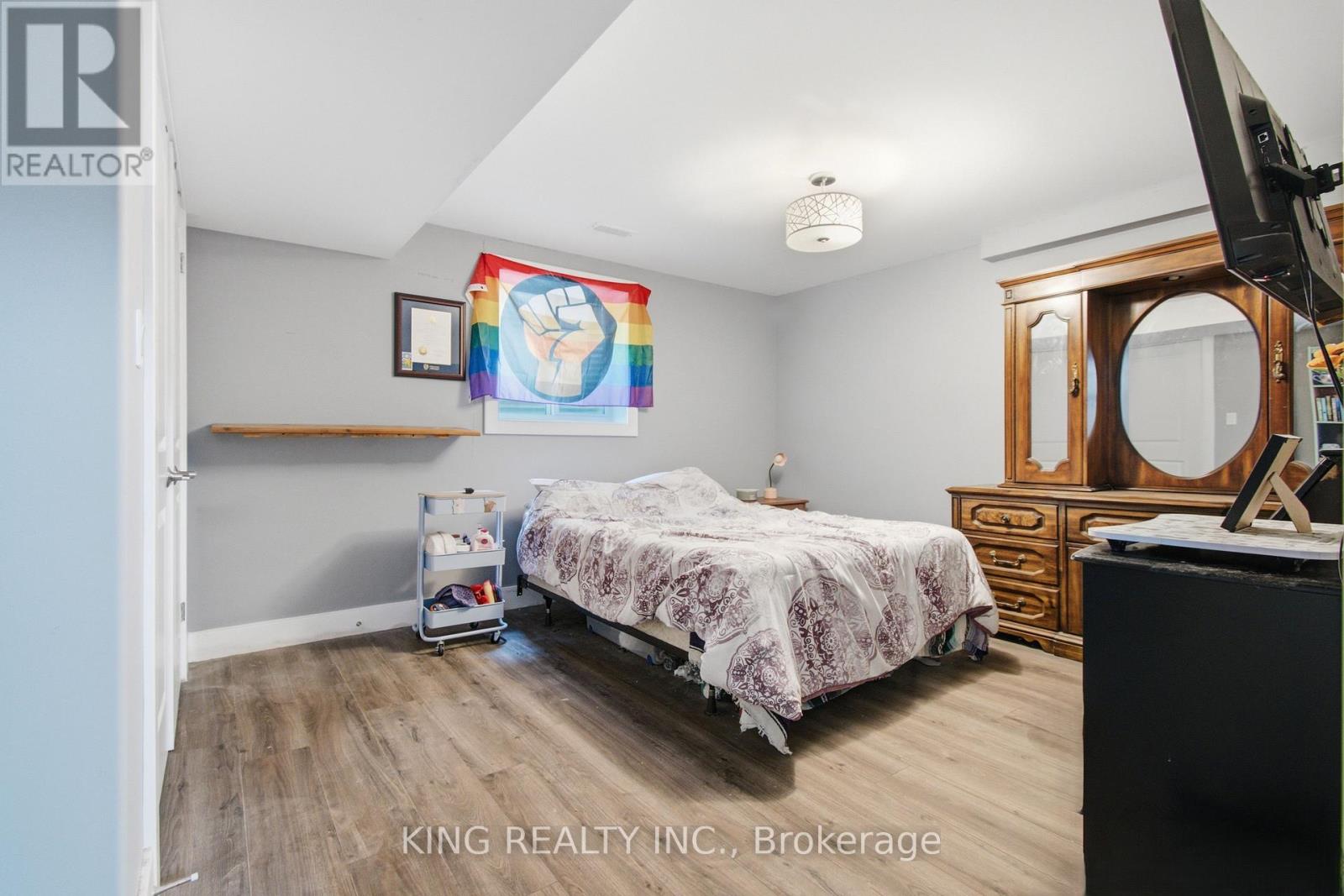 950 ELLROSE AVENUE - Image 30