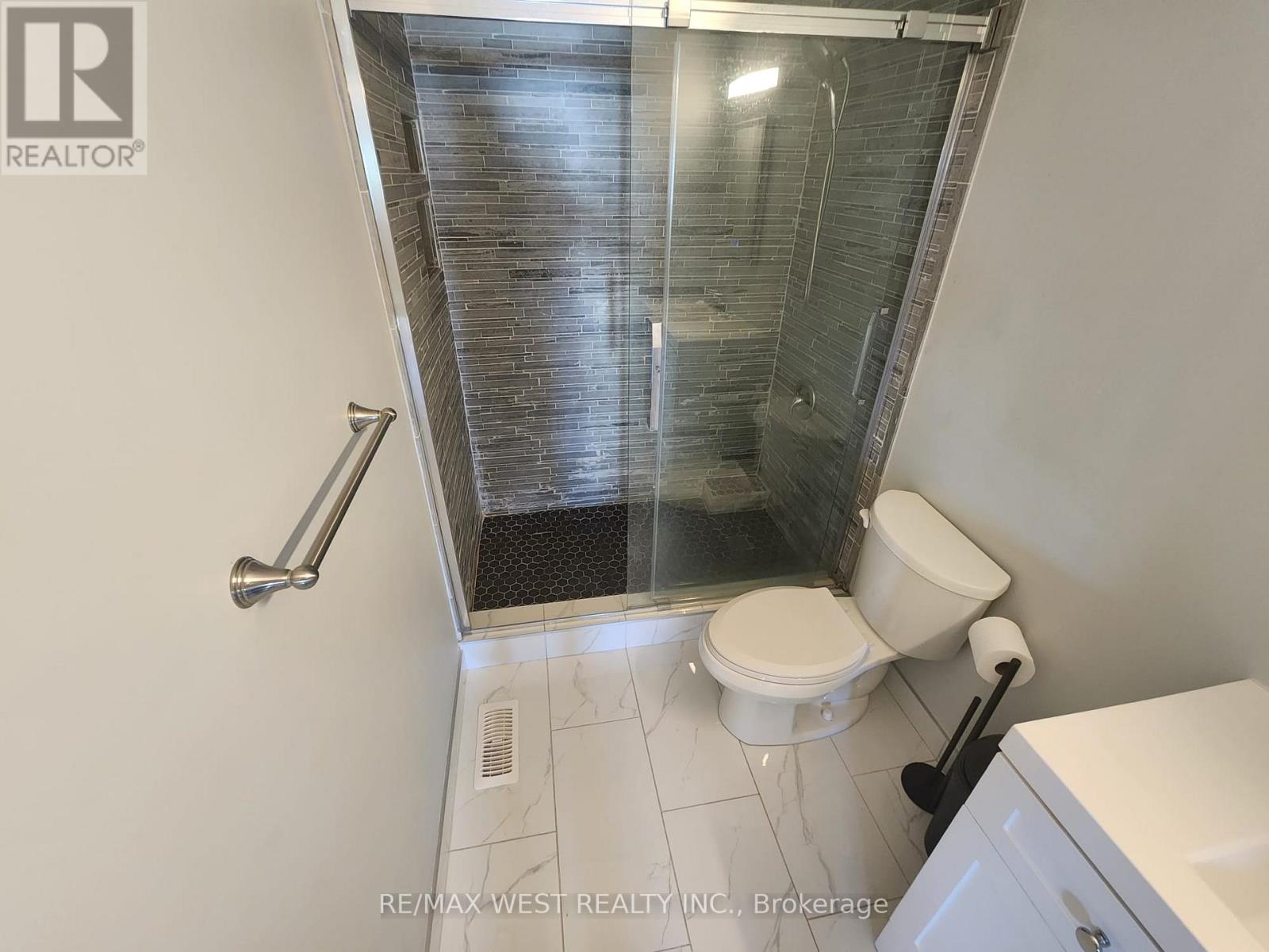 792 BUTTERNUT AVENUE - Image 27