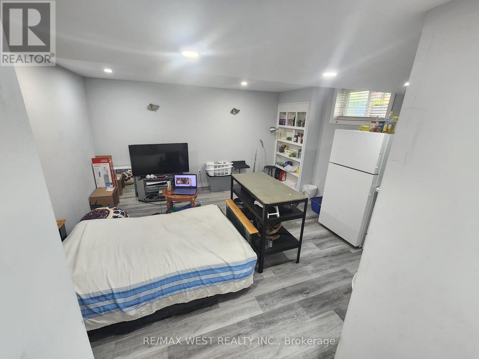 792 BUTTERNUT AVENUE - 29
