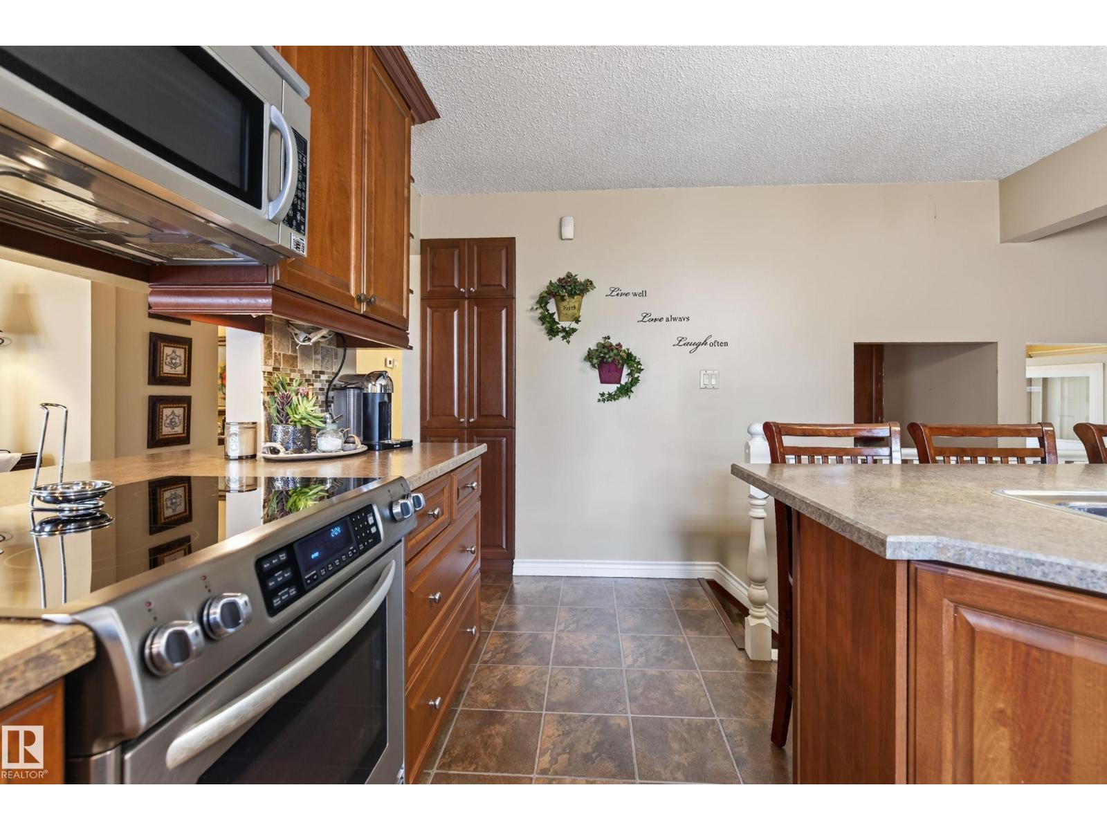 15 LINWOOD CR - Image 16