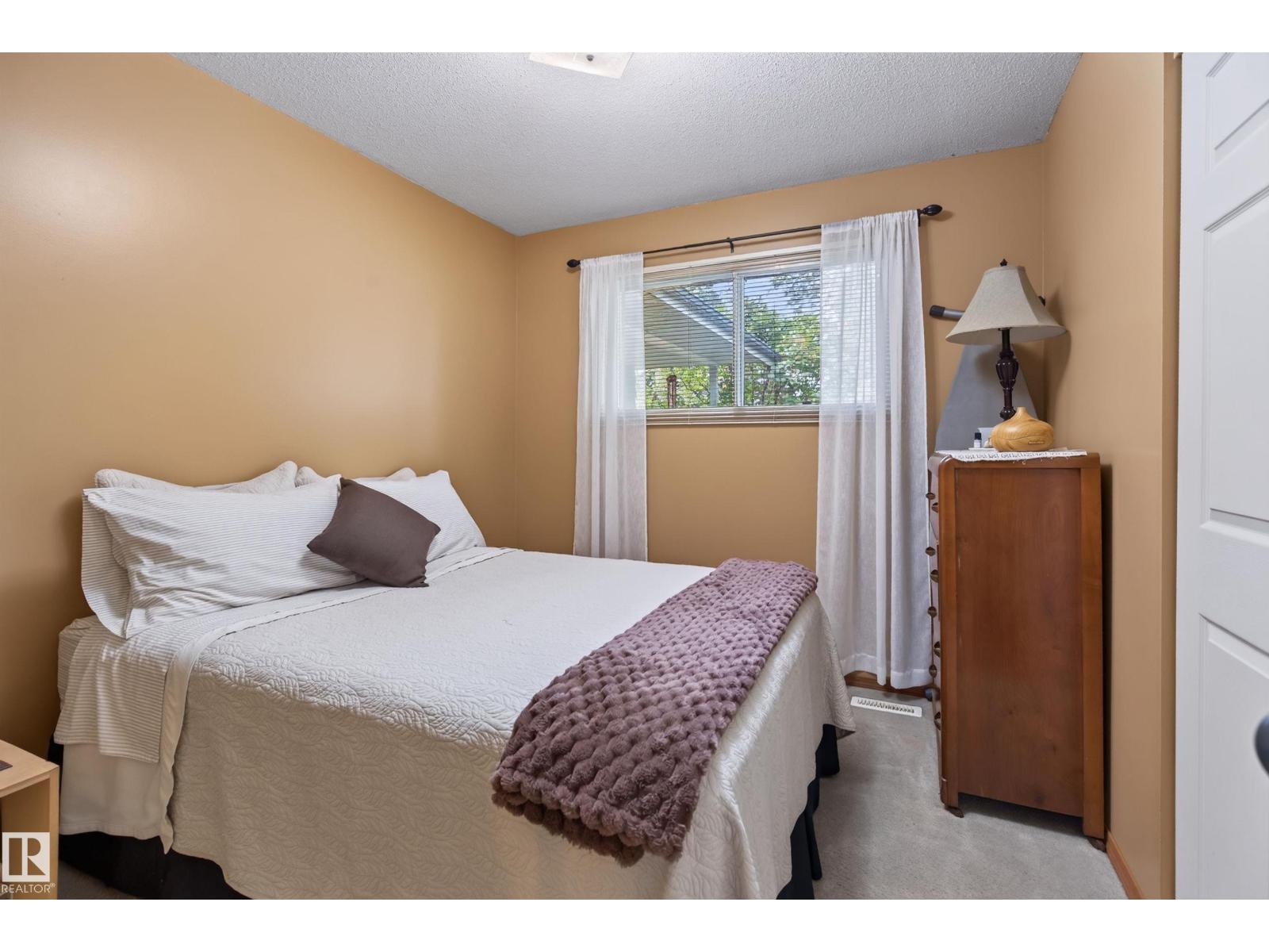 15 LINWOOD CR - Image 24