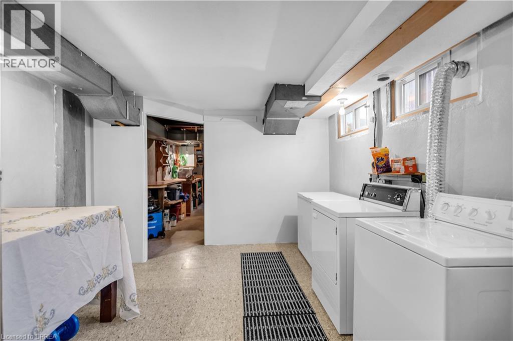 18 KINGSMOUNT Crescent - 28