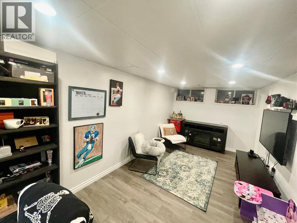 1124 24 Street - 16
