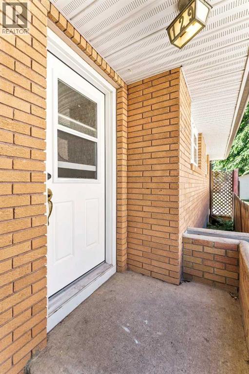 129 7 Street SE - Image 4