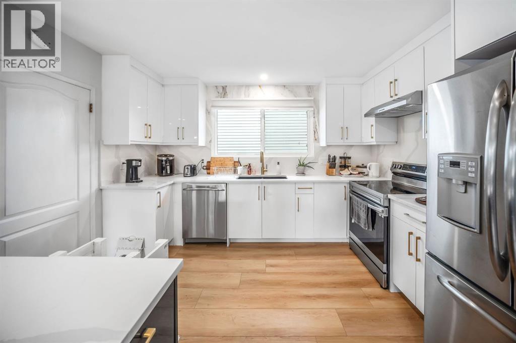 703 Millar Road NE - 21
