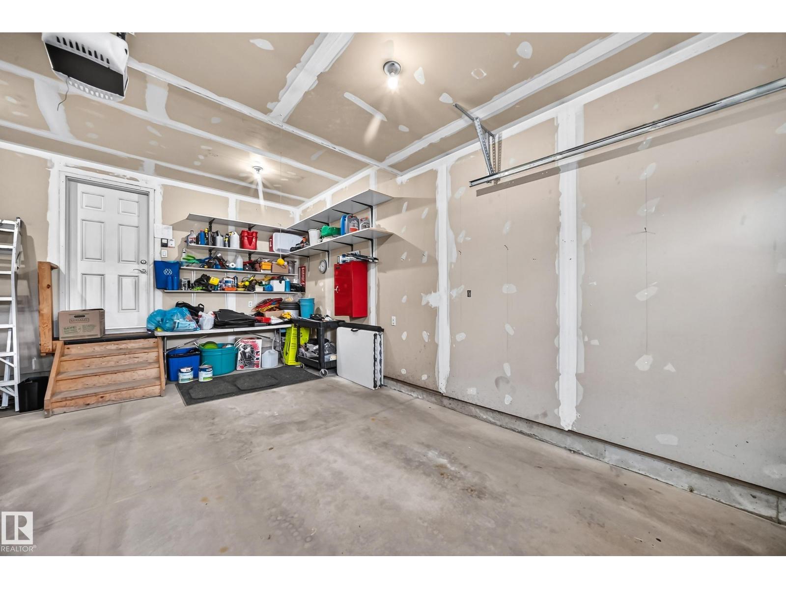 4904 214 ST NW - 49