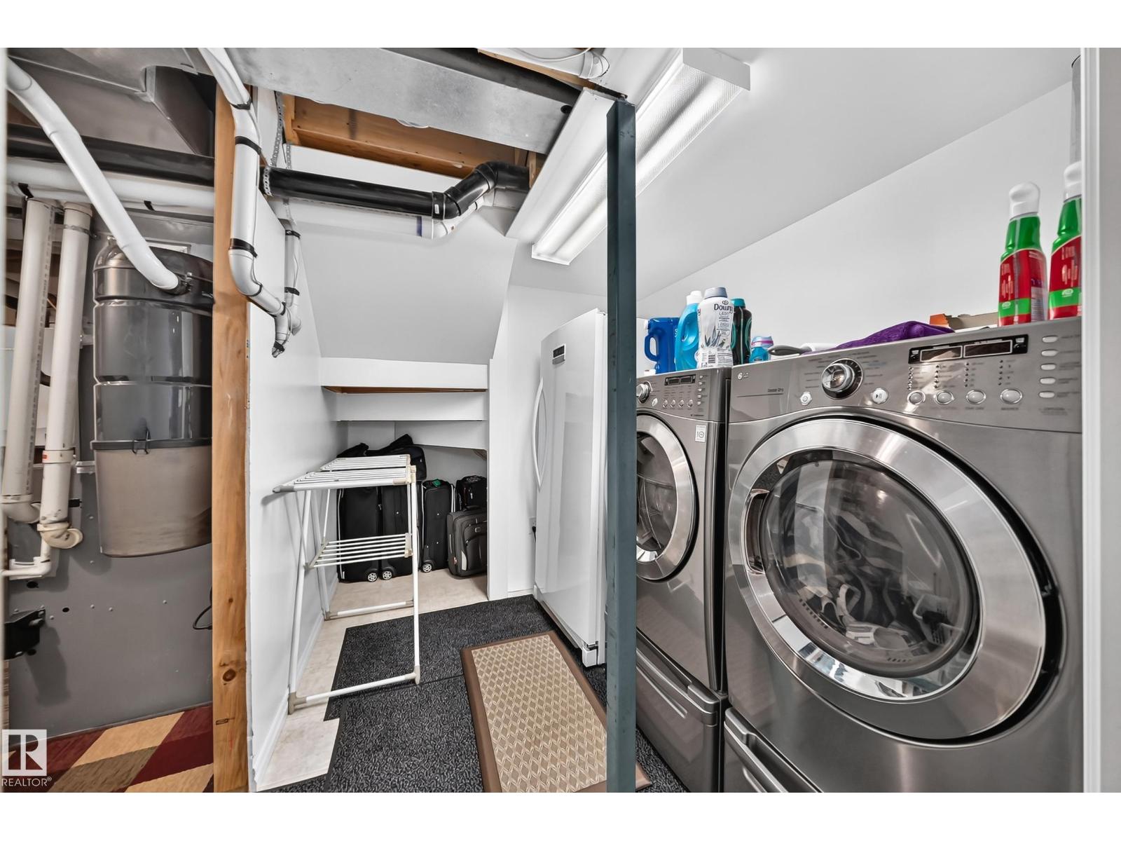 4904 214 ST NW - 45