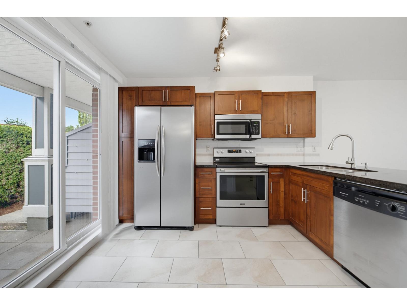 273 20170 FRASER HIGHWAY, Langley