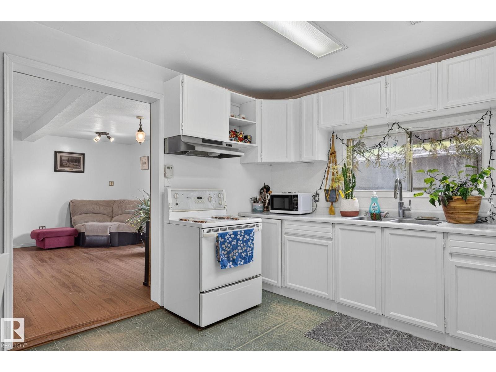 351 Smith CR - Image 43