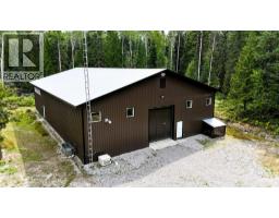 2434 Kettleston Road, Golden, BC V0A1H1 Photo 16