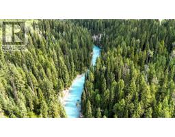 2434 Kettleston Road, Golden, BC V0A1H1 Photo 8
