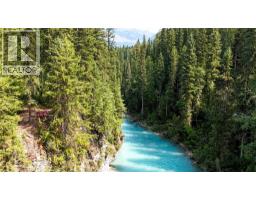 2434 Kettleston Road, Golden, BC V0A1H1 Photo 10