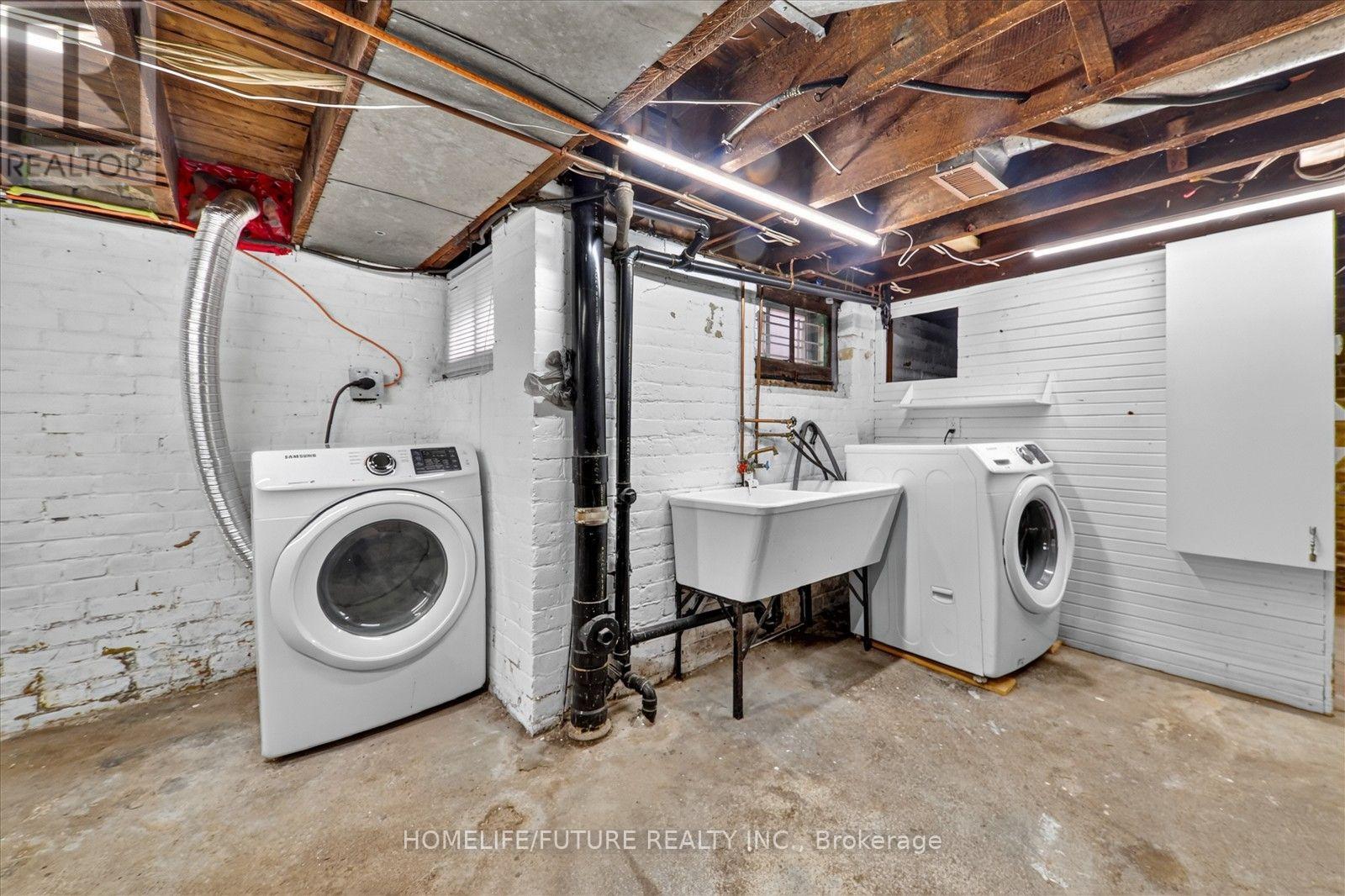 56 SPARKHALL AVENUE - Image 34