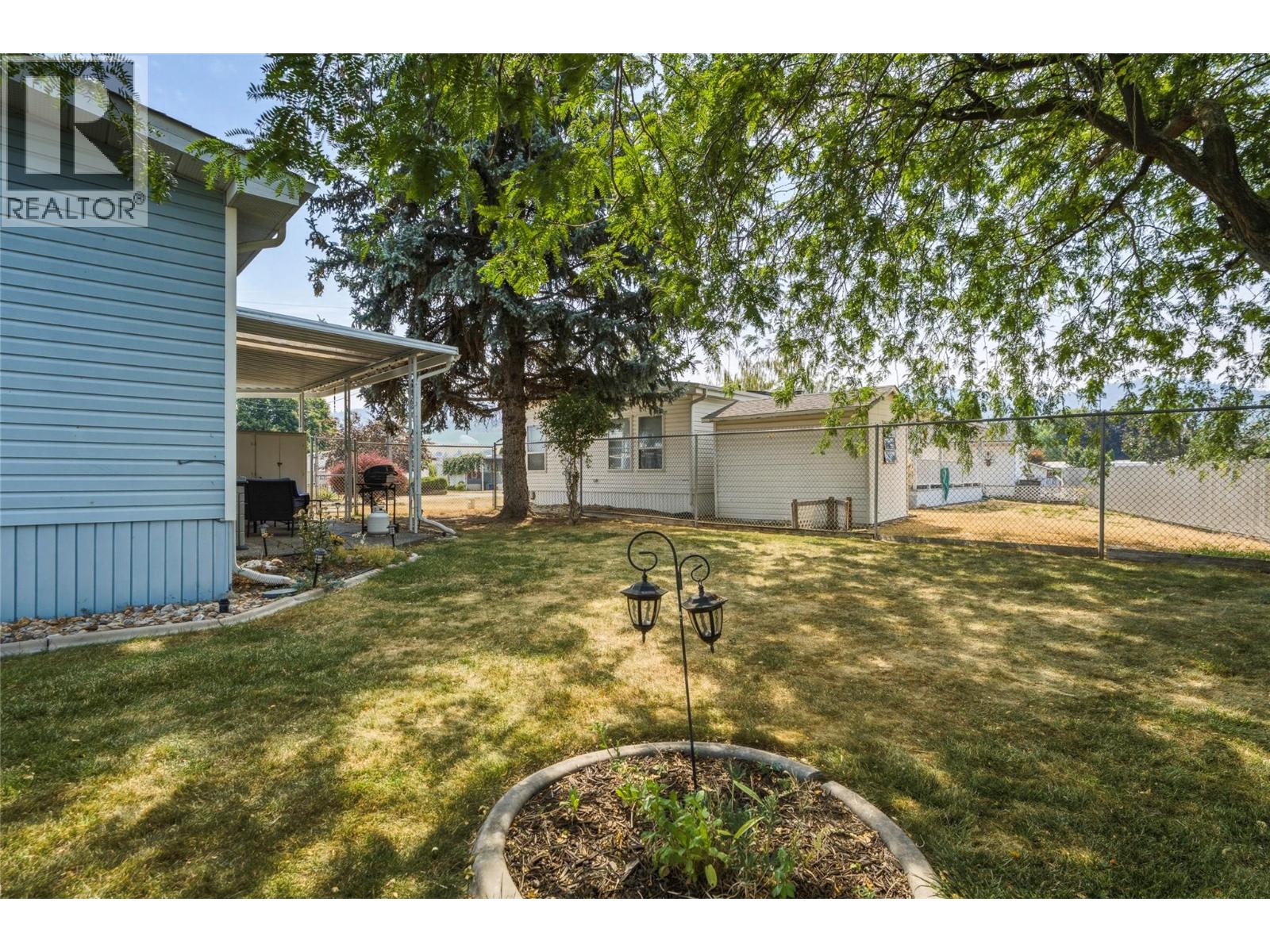 ##214 6710 Tronson Road - 39